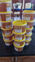 Yellow box Honey and Honeycomb