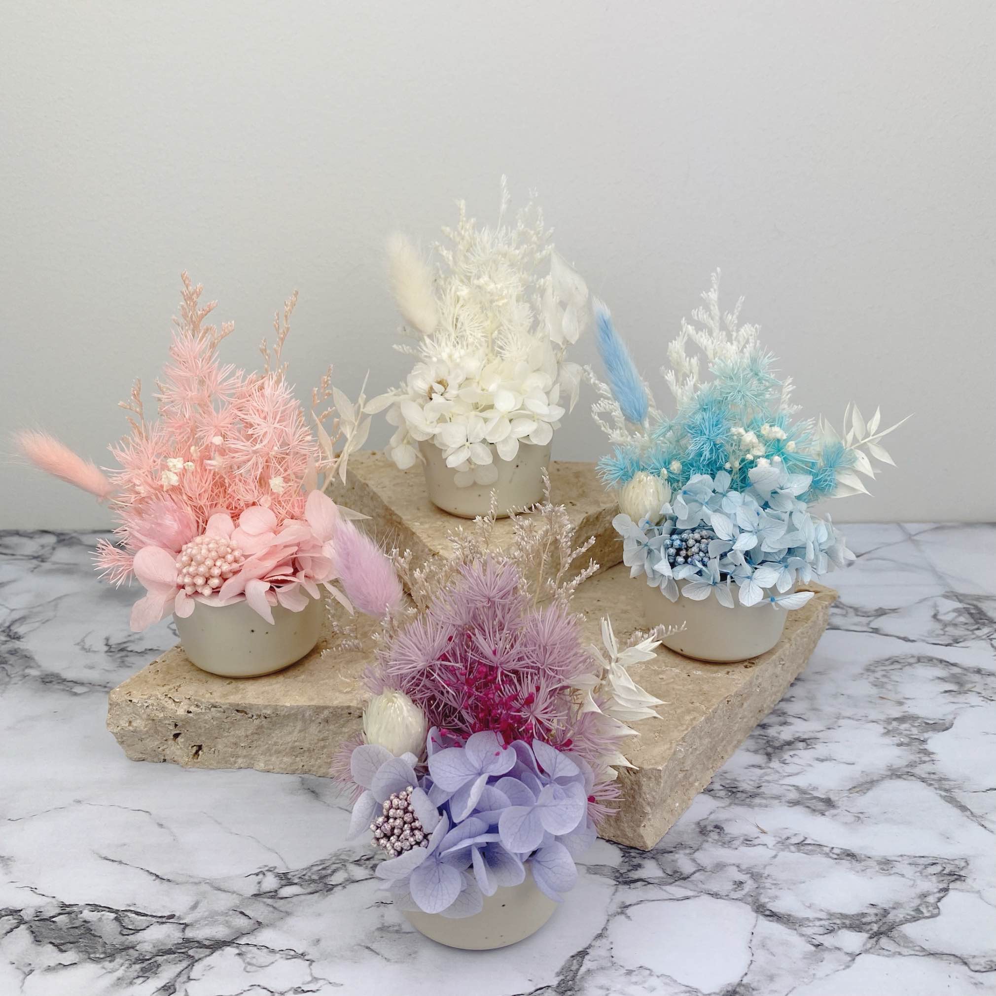 Dried flower arrangements mini